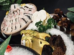 -鲜入唯煮·港式海鲜牛肉火锅(金宝街店)