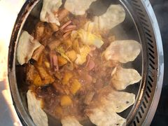 锅贴-三里屯土灶炖公鸡地锅鸡(江东店)