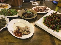 -老鼎万春卤菜(鹭湖宫8区店)