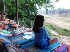 -乌托邦酒吧和餐厅