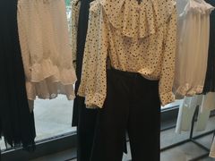 -URBAN REVIVO(上海中庚漫游城店)