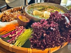 炭烤猪颈肉撒撇-Ameigo梅果·云贵川bistro(长宁来福士店)