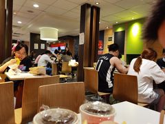 大堂-麦当劳(洪山商场店)