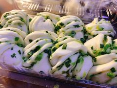 香葱小花卷馒头-白玉兰食品(中山公园龙之梦店)