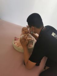 点击看大图 -金色童年新生儿满月摄影(包头店)