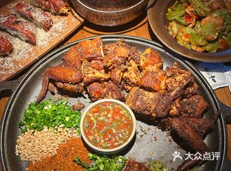 新开的云南菜终于吃上了！愿意再为它排一百次队