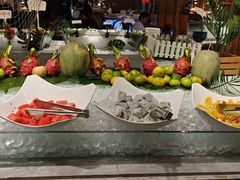 -飨食汇全日制餐厅·昆山皇冠假日酒店(九方店)