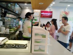 -老乡鸡(六安新加坡御苑店)