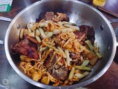 -内蒙焖面大盆骨餐馆(山大路店)