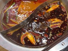 -黔哆哆地摊酸汤火锅(清湖店)