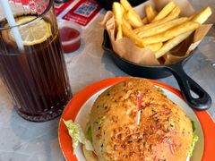 -必胜客(枫蓝国际购物中心店)