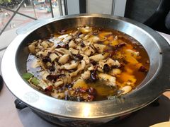 沸腾水煮鱼-新沸腾鱼乡(世贸天阶店)