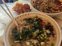 -文山荷鲜居(翠湖店)