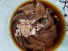 金牌蒜香牛舌-老刘私厨猪脚饭