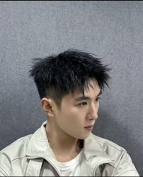 -木子造型S A L O N烫染·造型·理发