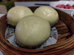 奶皇流沙包-屋顶花园餐厅(步行街老地王大厦店)