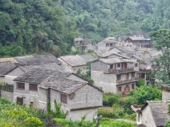 -高荡千年布依古寨旅游景区