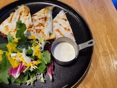 五香鸭香葱芝士馅饼-自如ZSPACE四合院艺术餐厅