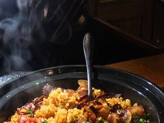 正宗广东腊肉煲仔饭-馬蘭花開(车站大道店)
