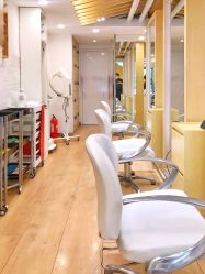 大厅-简法造型·品牌形象店