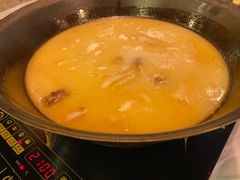 -鲜入围煮花胶鸡海鲜火锅