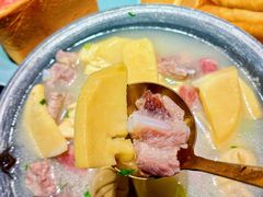 -蜜桃餐厅·伴山(绿宝广场店)