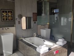 -大连金石滩绿发温泉假日酒店