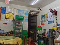 大堂-忆海南海鲜(椰风巷第一市场店)