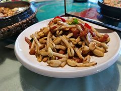-年辉渔村·非遗传承餐厅(新丰江店)