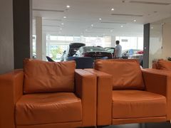 -上汽大众4S店(上海冠松店)