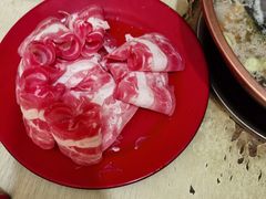 -洞庭洲·防空洞火锅·烧烤·铜锅涮肉(新百广场店)