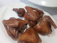 脆皮乳鸽-老洋房花园饭店(绍兴路店)