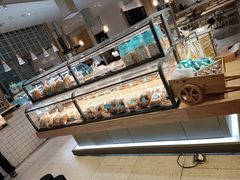 面包甜点陈列柜-罗莎蛋糕(魔法师司门口店)