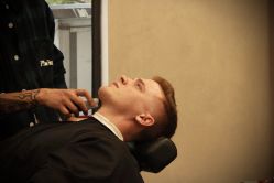 -Devilhands Barbershop男士理容店