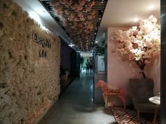 -樱花里音乐餐吧·牛扒椰子鸡(东圃店)