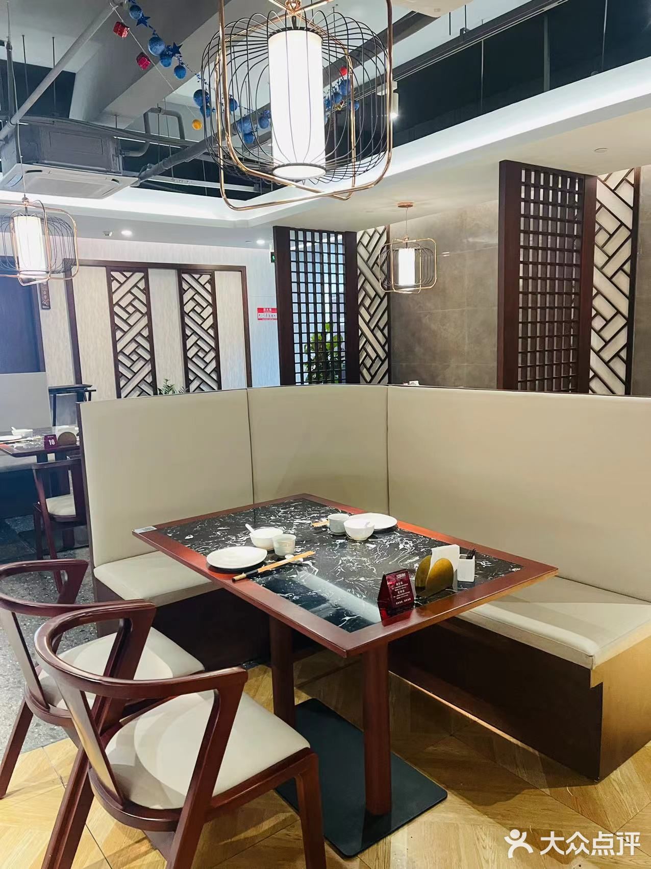 品尝精致的淮扬菜