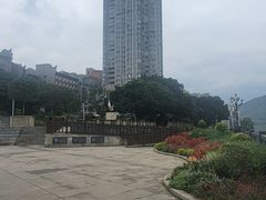-中国宜宾·长江地标广场