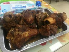 -荣吉招牌自助骨头锅(顾乡店)
