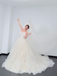 -维纳斯婚纱礼服租赁馆