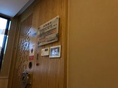 -新盈光·云会所(百丈东路店)
