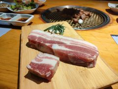 -唯成•韩国炭火烤肉 유성고기