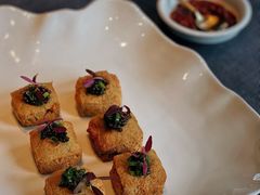 炸臭豆腐配鱼子酱-子福慧(虹桥店)