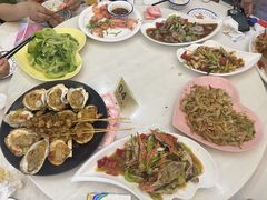 -覃记海鲜美食餐厅