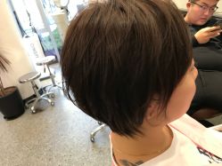 -愉己冥想·护发专门店