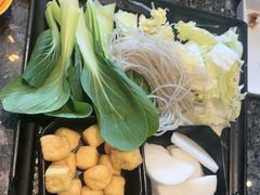 -一席地·本地鸡窝·杭帮鸡火锅(萧山银隆百货店)