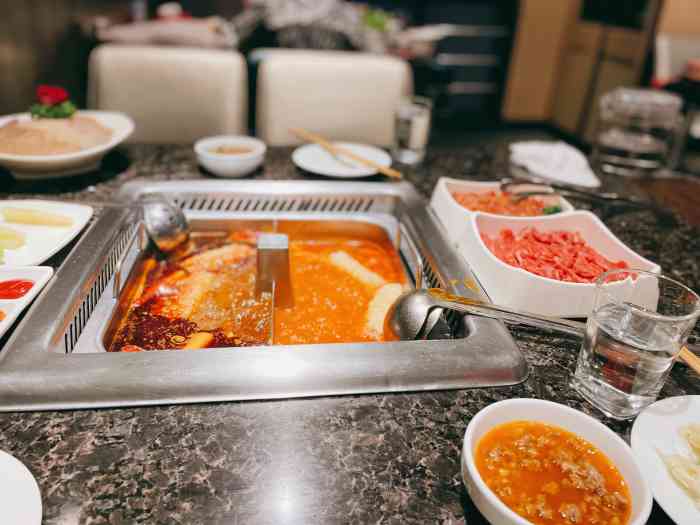 海底捞火锅(东门町店)