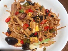 -老湘村·湖南土菜(天河维多利店)