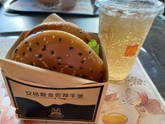 -麦当劳(四平路店)