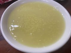 小米粥-宝瑞门钉肉饼店