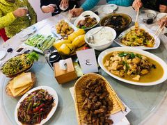 -鸿运美食府